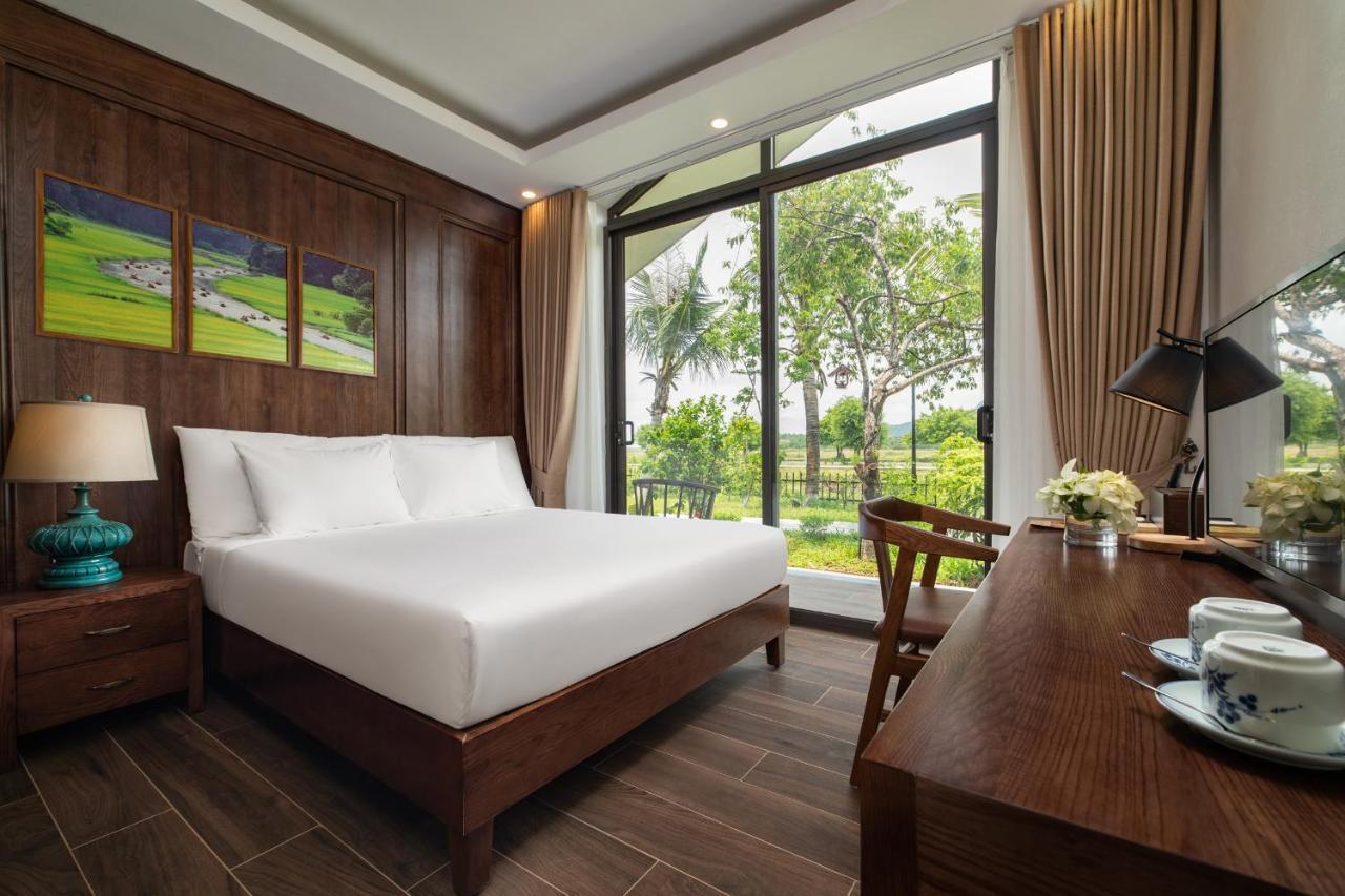 Khách sạn Bai Dinh Riverside & Ninh Bình